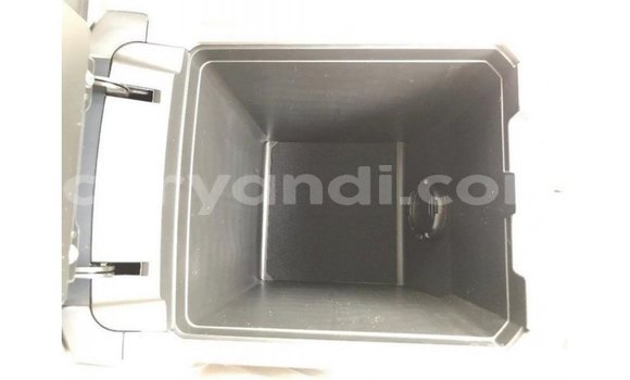 Nunua Imported Toyota Prado Nyeusi Gari ndani ya Import - Dubai nchini Zambia Nunua Imported Toyota Prado Nyeusi Gari ndani ya Import - Dubai nchini Zambia