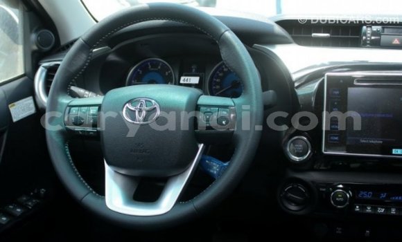 Acheter Import Voiture Toyota Hilux Autre à Import - Dubai, Zambie Acheter Import Voiture Toyota Hilux Autre à Import - Dubai, Zambie