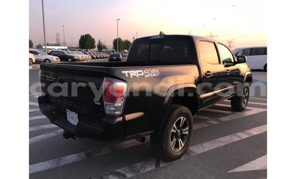 Nunua Imported Toyota Tacoma Nyeusi Gari ndani ya Import - Dubai nchini Zambia Nunua Imported Toyota Tacoma Nyeusi Gari ndani ya Import - Dubai nchini Zambia