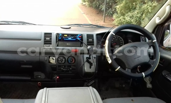 Acheter Occasion Voiture Toyota Hiace Gris à Lusaka, Zambie Acheter Occasion Voiture Toyota Hiace Gris à Lusaka, Zambie