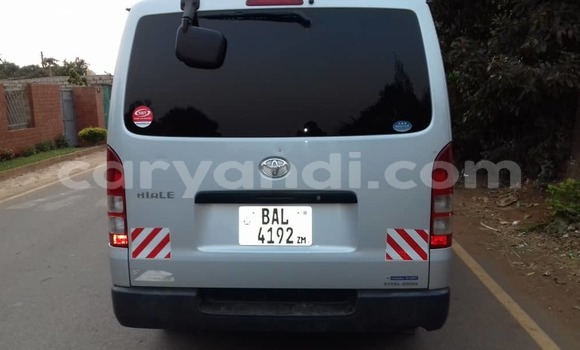 Acheter Occasion Voiture Toyota Hiace Gris à Lusaka, Zambie Acheter Occasion Voiture Toyota Hiace Gris à Lusaka, Zambie