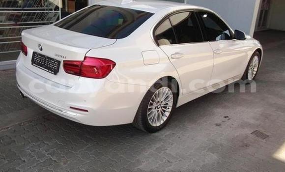 Tenga Tsaru BMW 3–Series Chena Mota in Chingola in Zambia Tenga Tsaru BMW 3–Series Chena Mota in Chingola in Zambia