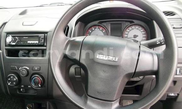 Tenga Tsaru Isuzu D–MAX Chena Mota in Chingola in Zambia Tenga Tsaru Isuzu D–MAX Chena Mota in Chingola in Zambia