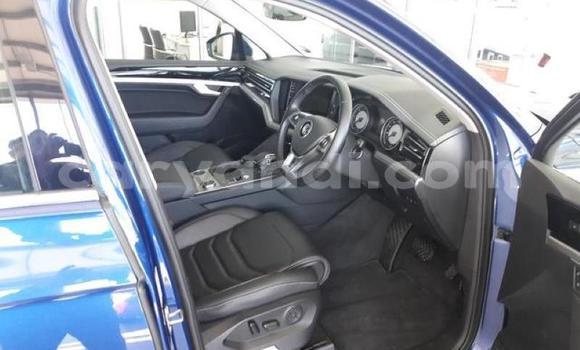 Nunua Ilio tumika Volkswagen Touareg Bluu Gari ndani ya Lusaka nchini Zambia Nunua Ilio tumika Volkswagen Touareg Bluu Gari ndani ya Lusaka nchini Zambia
