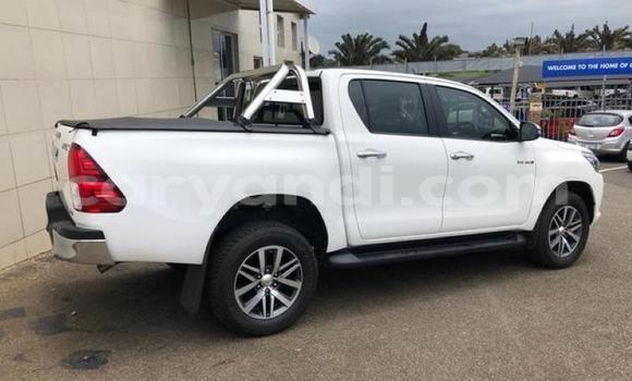 Tenga Tsaru Toyota Hilux Chena Mota in Lusaka in Zambia Tenga Tsaru Toyota Hilux Chena Mota in Lusaka in Zambia