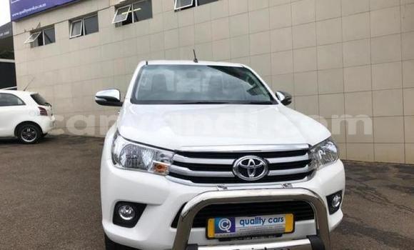 Nunua Ilio tumika Toyota Hilux Nyeupe Gari ndani ya Lusaka nchini Zambia Nunua Ilio tumika Toyota Hilux Nyeupe Gari ndani ya Lusaka nchini Zambia