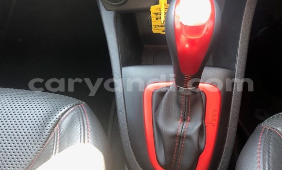 Tenga Tsaru Renault Clio Zvimwe Mota in Chingola in Zambia Tenga Tsaru Renault Clio Zvimwe Mota in Chingola in Zambia