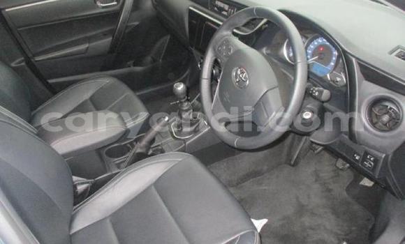 Nunua Ilio tumika Toyota Corolla Fedha Gari ndani ya Lusaka nchini Zambia Nunua Ilio tumika Toyota Corolla Fedha Gari ndani ya Lusaka nchini Zambia