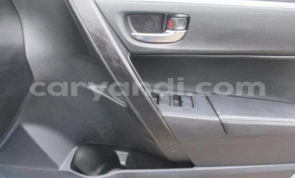 Nunua Ilio tumika Toyota Corolla Fedha Gari ndani ya Lusaka nchini Zambia Nunua Ilio tumika Toyota Corolla Fedha Gari ndani ya Lusaka nchini Zambia