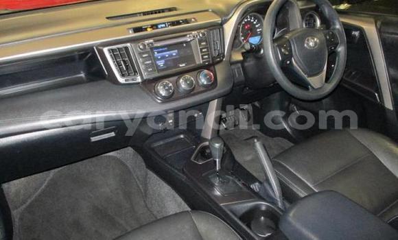 Nunua Ilio tumika Toyota RAV4 Nyeupe Gari ndani ya Chingola nchini Zambia Nunua Ilio tumika Toyota RAV4 Nyeupe Gari ndani ya Chingola nchini Zambia