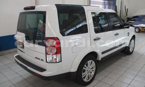 Nunua Ilio tumika Land Rover Discovery Nyeupe Gari ndani ya Chingola nchini Zambia Nunua Ilio tumika Land Rover Discovery Nyeupe Gari ndani ya Chingola nchini Zambia