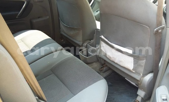 Acheter Occasion Voiture Toyota RAV4 Noir à Lusaka, Zambie Acheter Occasion Voiture Toyota RAV4 Noir à Lusaka, Zambie
