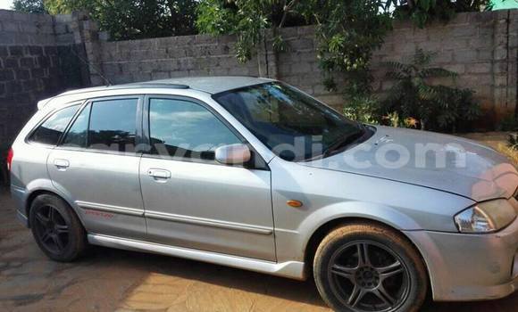 Acheter Occasion Voiture Mazda 326 Bleu à Chipata, Zambie Acheter Occasion Voiture Mazda 326 Bleu à Chipata, Zambie