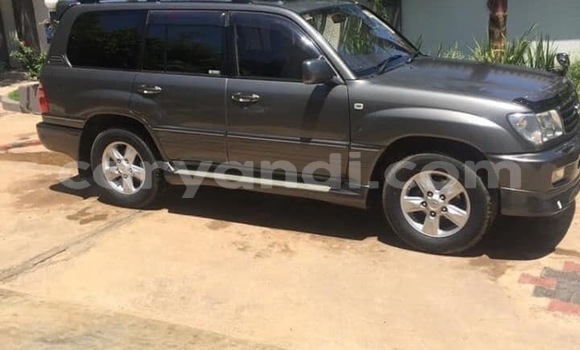 Acheter Occasion Voiture Toyota Land Cruiser Noir à Lusaka, Zambie Acheter Occasion Voiture Toyota Land Cruiser Noir à Lusaka, Zambie