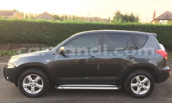 Acheter Occasion Voiture Toyota RAV4 Noir à Lusaka, Zambie Acheter Occasion Voiture Toyota RAV4 Noir à Lusaka, Zambie