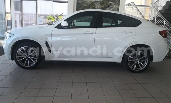 Acheter Occasion Voiture BMW X6 Blanc à Chingola, Zambie Acheter Occasion Voiture BMW X6 Blanc à Chingola, Zambie