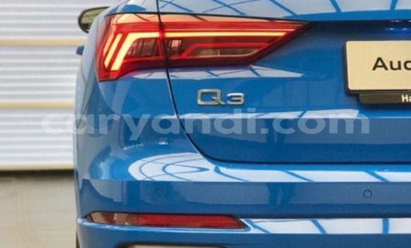 Tenga Tsaru Audi Q3 Bhuruu Mota in Livingstone in Zambia Tenga Tsaru Audi Q3 Bhuruu Mota in Livingstone in Zambia