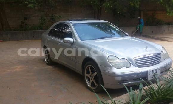 Tenga Tsaru Mercedes‒Benz KOMPRESSOR Sirivha Mota in Chipata in Zambia Tenga Tsaru Mercedes‒Benz KOMPRESSOR Sirivha Mota in Chipata in Zambia