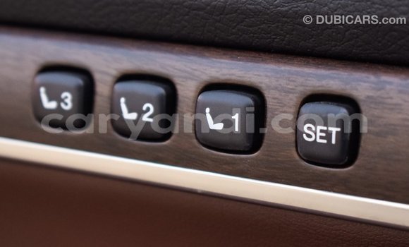 Tenga Imported Toyota Land Cruiser Chena Mota in Import - Dubai in Zambia Tenga Imported Toyota Land Cruiser Chena Mota in Import - Dubai in Zambia