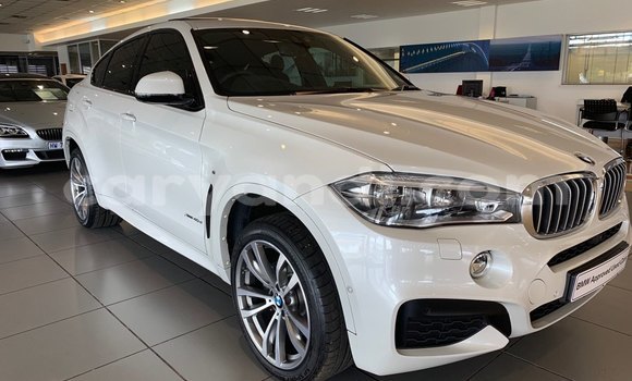 Acheter Occasion Voiture BMW X6 M Blanc à Chingola, Zambie Acheter Occasion Voiture BMW X6 M Blanc à Chingola, Zambie