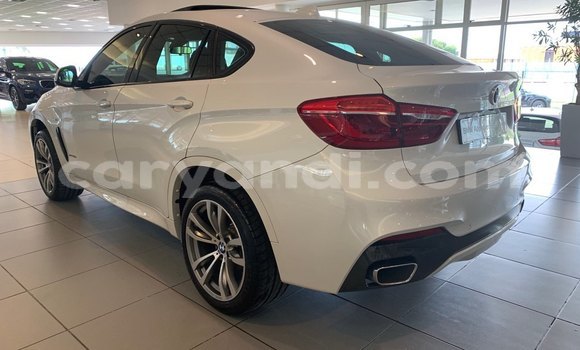 Acheter Occasion Voiture BMW X6 M Blanc à Chingola, Zambie Acheter Occasion Voiture BMW X6 M Blanc à Chingola, Zambie