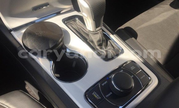 Tenga Tsaru Jeep Cherokee Tsvuku Mota in Chingola in Zambia Tenga Tsaru Jeep Cherokee Tsvuku Mota in Chingola in Zambia