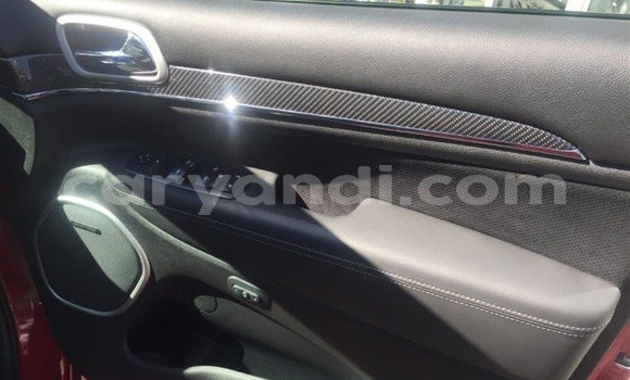 Tenga Tsaru Jeep Cherokee Tsvuku Mota in Chingola in Zambia Tenga Tsaru Jeep Cherokee Tsvuku Mota in Chingola in Zambia