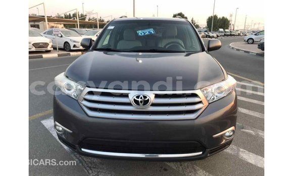Tenga Imported Toyota Highlander Zvimwe Mota in Import - Dubai in Zambia Tenga Imported Toyota Highlander Zvimwe Mota in Import - Dubai in Zambia