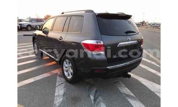 Tenga Imported Toyota Highlander Zvimwe Mota in Import - Dubai in Zambia Tenga Imported Toyota Highlander Zvimwe Mota in Import - Dubai in Zambia