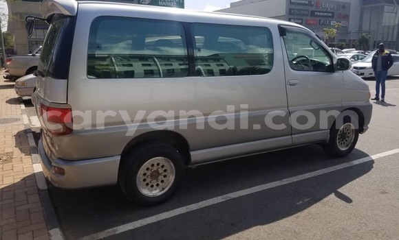 Acheter Occasion Voiture Toyota Regius Gris à Lusaka, Zambie Acheter Occasion Voiture Toyota Regius Gris à Lusaka, Zambie