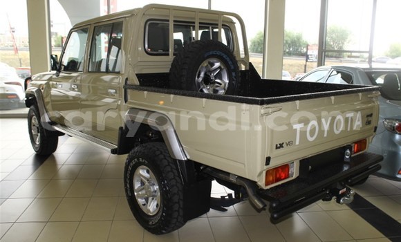 Acheter Occasion Voiture Toyota Land Cruiser Autre à Livingstone, Zambie Acheter Occasion Voiture Toyota Land Cruiser Autre à Livingstone, Zambie