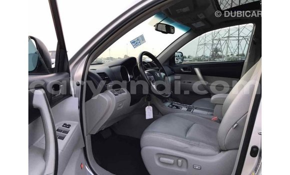 Buy Import Toyota Highlander Other Car in Import - Dubai in Zambia Buy Import Toyota Highlander Other Car in Import - Dubai in Zambia