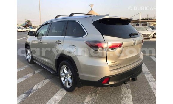 Buy Import Toyota Highlander Beige Car in Import - Dubai in Zambia Buy Import Toyota Highlander Beige Car in Import - Dubai in Zambia