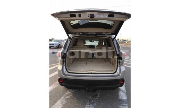 Buy Import Toyota Highlander Beige Car in Import - Dubai in Zambia Buy Import Toyota Highlander Beige Car in Import - Dubai in Zambia