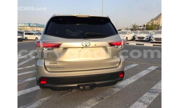 Buy Import Toyota Highlander Beige Car in Import - Dubai in Zambia Buy Import Toyota Highlander Beige Car in Import - Dubai in Zambia
