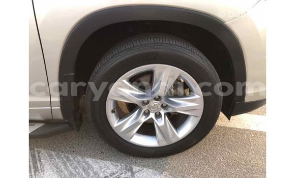 Buy Import Toyota Highlander Beige Car in Import - Dubai in Zambia Buy Import Toyota Highlander Beige Car in Import - Dubai in Zambia
