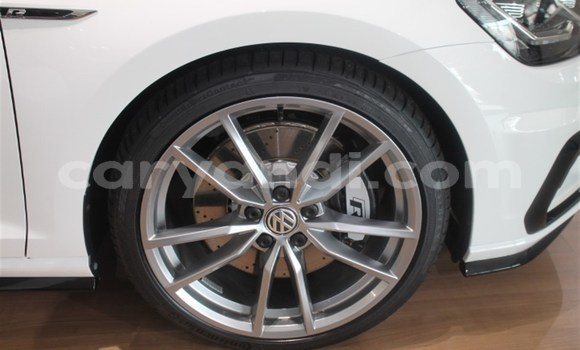 Nunua Ilio tumika Volkswagen Golf R Nyeupe Gari ndani ya Petauke nchini Mashariki Nunua Ilio tumika Volkswagen Golf R Nyeupe Gari ndani ya Petauke nchini Mashariki