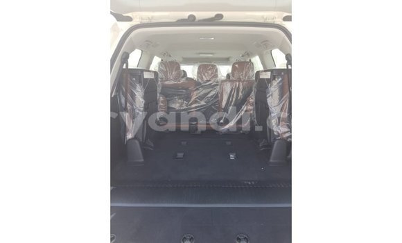 Tenga Imported Toyota Land Cruiser Bhurawuni Mota in Import - Dubai in Zambia Tenga Imported Toyota Land Cruiser Bhurawuni Mota in Import - Dubai in Zambia