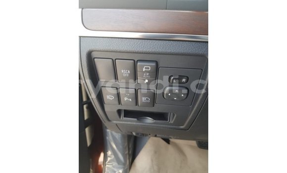 Tenga Imported Toyota Land Cruiser Bhurawuni Mota in Import - Dubai in Zambia Tenga Imported Toyota Land Cruiser Bhurawuni Mota in Import - Dubai in Zambia
