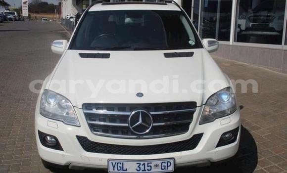 Tenga Tsaru Mercedes‒Benz ML–Class Chena Mota in Lusaka in Zambia Tenga Tsaru Mercedes‒Benz ML–Class Chena Mota in Lusaka in Zambia