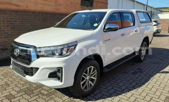 Tenga Tsaru Toyota Hilux Chena Mota in Lusaka in Zambia Tenga Tsaru Toyota Hilux Chena Mota in Lusaka in Zambia