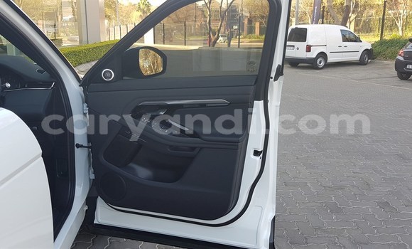Acheter Occasion Voiture Land Rover Range Rover Evoque Blanc à Chingola, Zambie Acheter Occasion Voiture Land Rover Range Rover Evoque Blanc à Chingola, Zambie