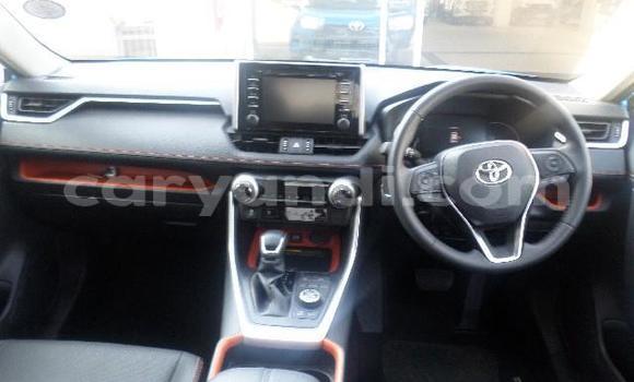 Acheter Occasion Voiture Toyota RAV4 Rouge à Chingola, Zambie Acheter Occasion Voiture Toyota RAV4 Rouge à Chingola, Zambie