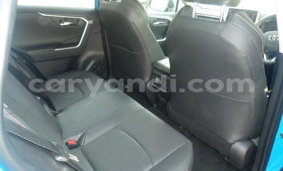 Acheter Occasion Voiture Toyota RAV4 Rouge à Chingola, Zambie Acheter Occasion Voiture Toyota RAV4 Rouge à Chingola, Zambie