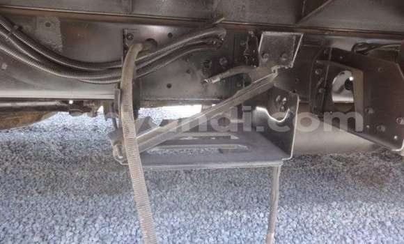 Acheter Occasion Utilitaire Hino Ranger Blanc à Chingola, Zambie Acheter Occasion Utilitaire Hino Ranger Blanc à Chingola, Zambie