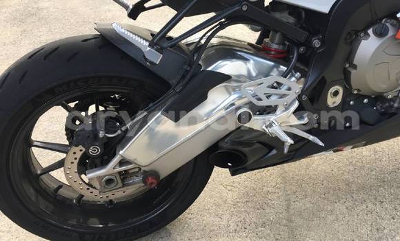 Buy Used BMW S 1000 Red Bike in Lusaka in Zambia Buy Used BMW S 1000 Red Bike in Lusaka in Zambia