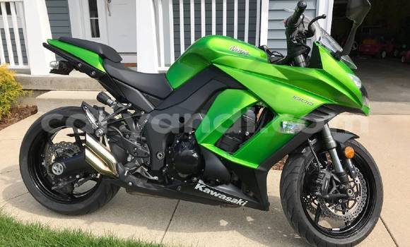 Buy Used Kawasaki Z 1000 Green Bike in Lusaka in Zambia Buy Used Kawasaki Z 1000 Green Bike in Lusaka in Zambia