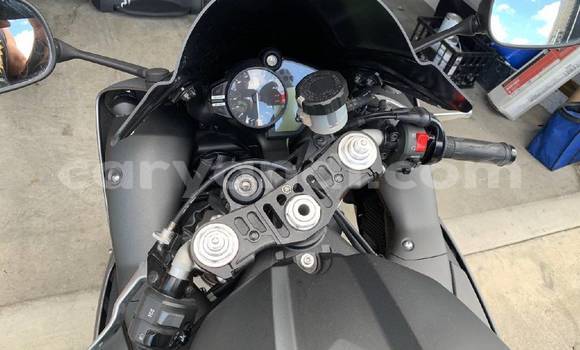 Buy Used Yamaha R1 Beige Bike in Lusaka in Zambia Buy Used Yamaha R1 Beige Bike in Lusaka in Zambia