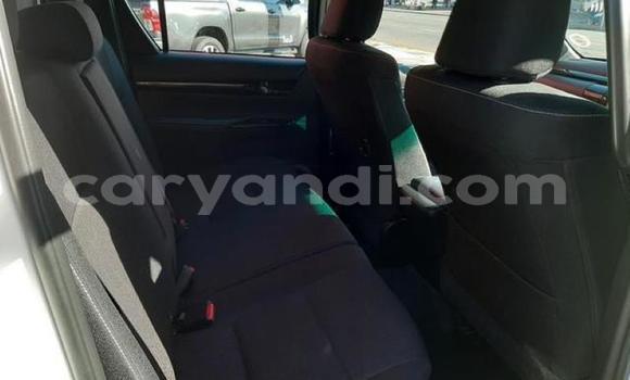Buy Used Toyota Hilux White Car in Kasama in Zambia Buy Used Toyota Hilux White Car in Kasama in Zambia