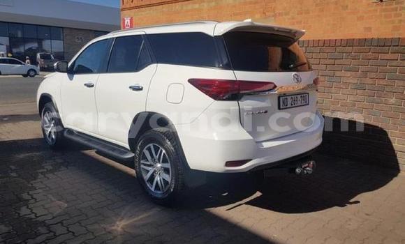 Buy Used Toyota Fortuner White Car in Lusaka in Zambia Buy Used Toyota Fortuner White Car in Lusaka in Zambia